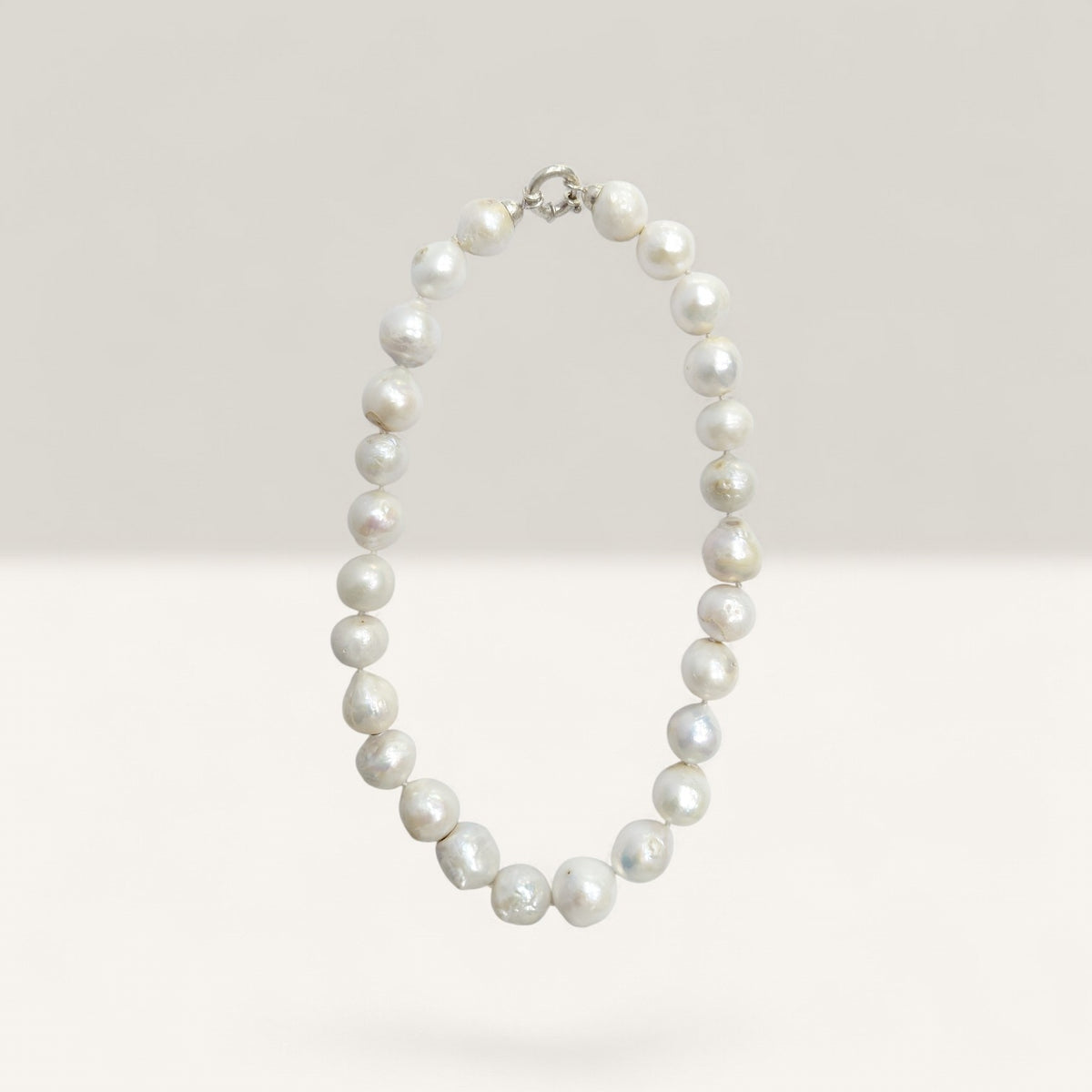 Collana Perla Scaramazza Forma Rotonda, Chiusura in Argento Sterling.