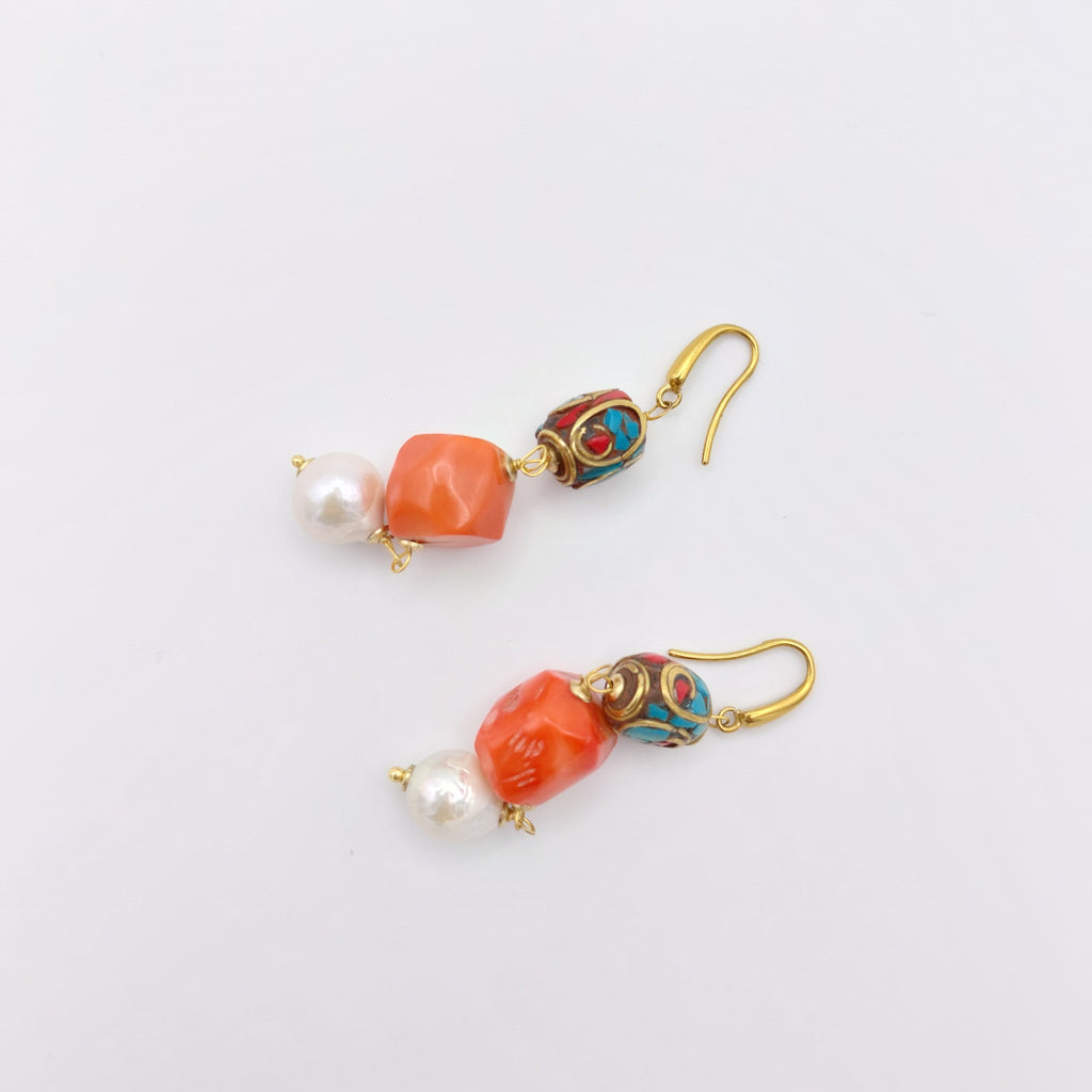 Orecchini Ottone, Corallo Bambù, Perla Scaramazza.