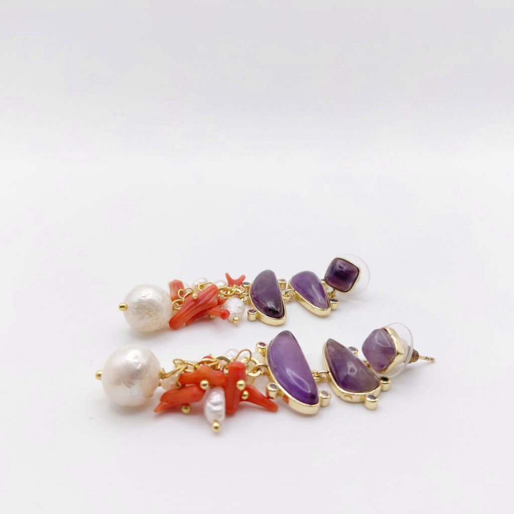 Orecchini Ottone, Corallo, Perla di Fiume, Ametista.