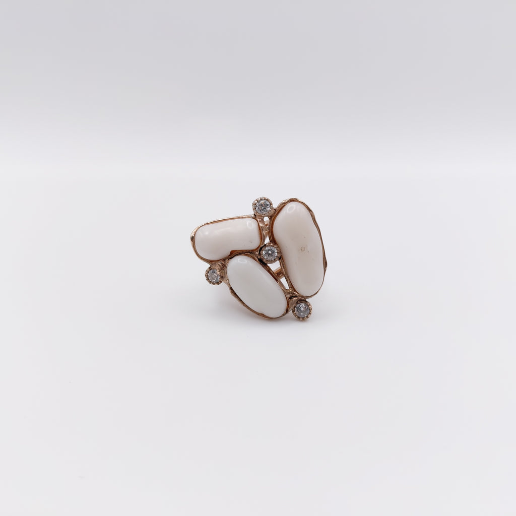 Anello Argento Sterling Placcato in Oro Rosa, Corallo Angelo, Zaffiro Bianco.