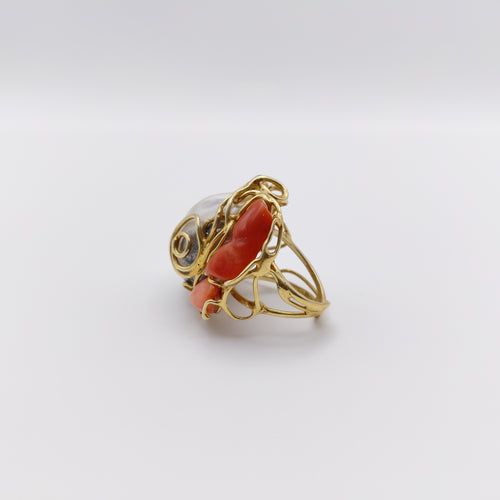 Anello Argento Sterling Placcato in Oro, Corallo, Perla Scaramazza Australiana.