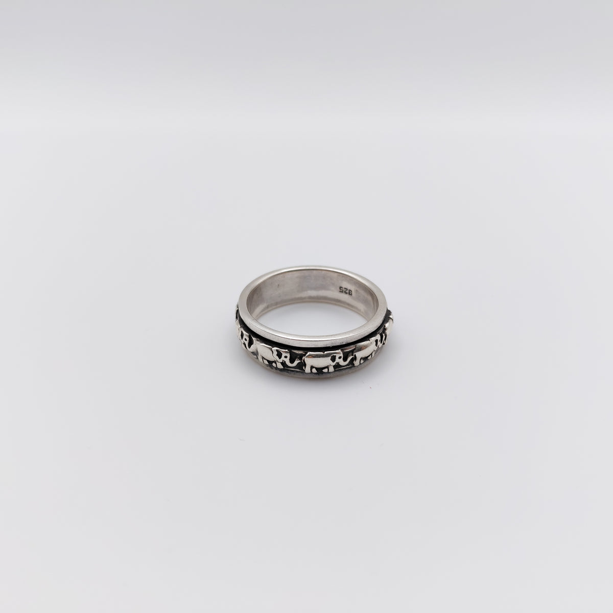 Anello Argento Sterling "Elephant".